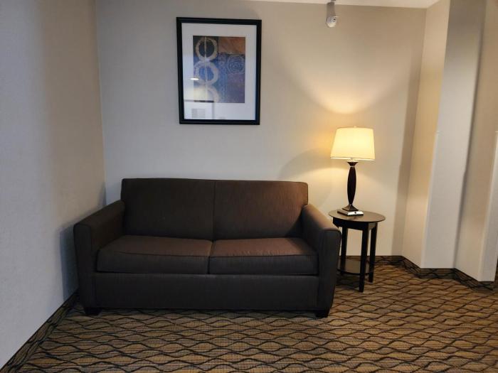 holiday inn express hotel and suites cadillac by ihg