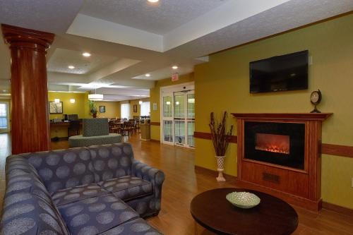holiday inn express hotel and suites cadillac by ihg