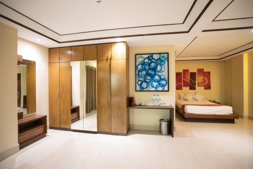 sonargaon royal resort