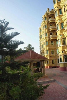 sonargaon royal resort