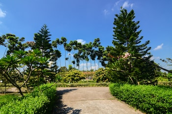 Dream Square Resort,,4 star