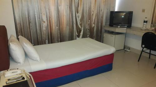 hotel razmoni isha kha international