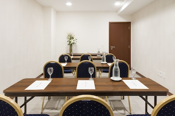 frontier hotel rivera