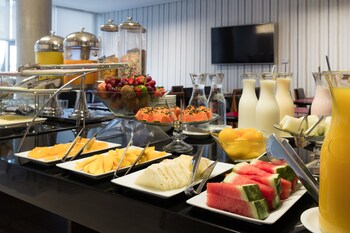 frontier hotel rivera