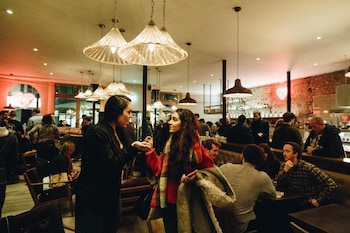 publove the crown battersea hostel