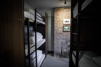 publove the crown battersea hostel