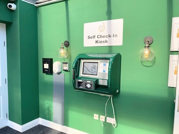 Peartree Serviced Apartments,Salisbury>>Amesbury,4 star