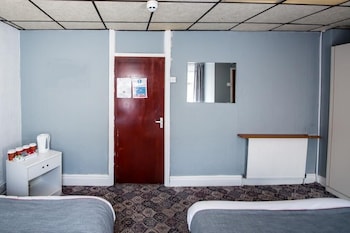 myroomz silver strand hotel