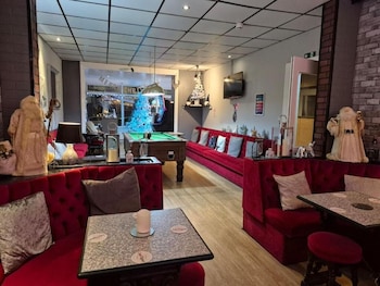 myroomz silver strand hotel