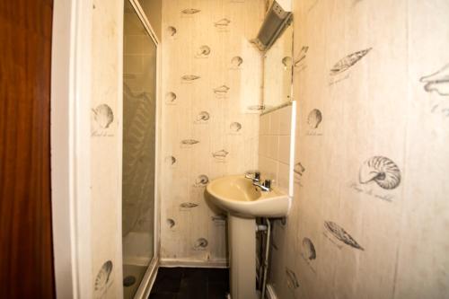 myroomz silver strand hotel