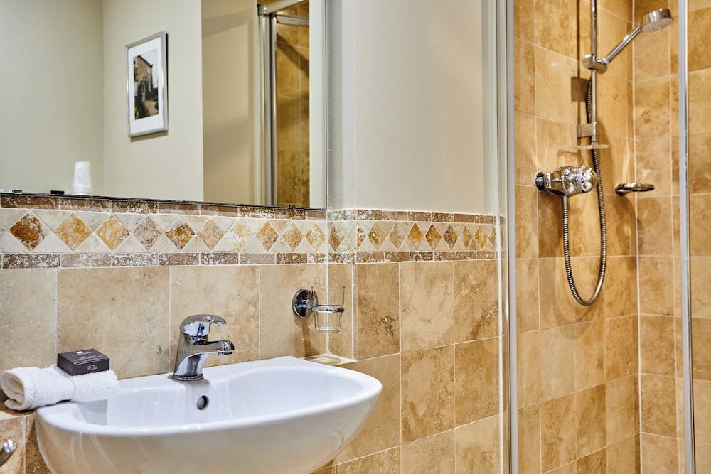 the old coach house adults only