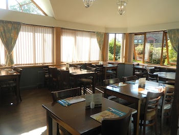 red house hotel