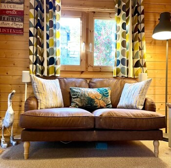 duck lodge bandb