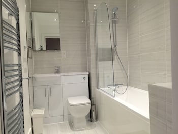 ilford tower apartments