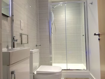 ilford tower apartments