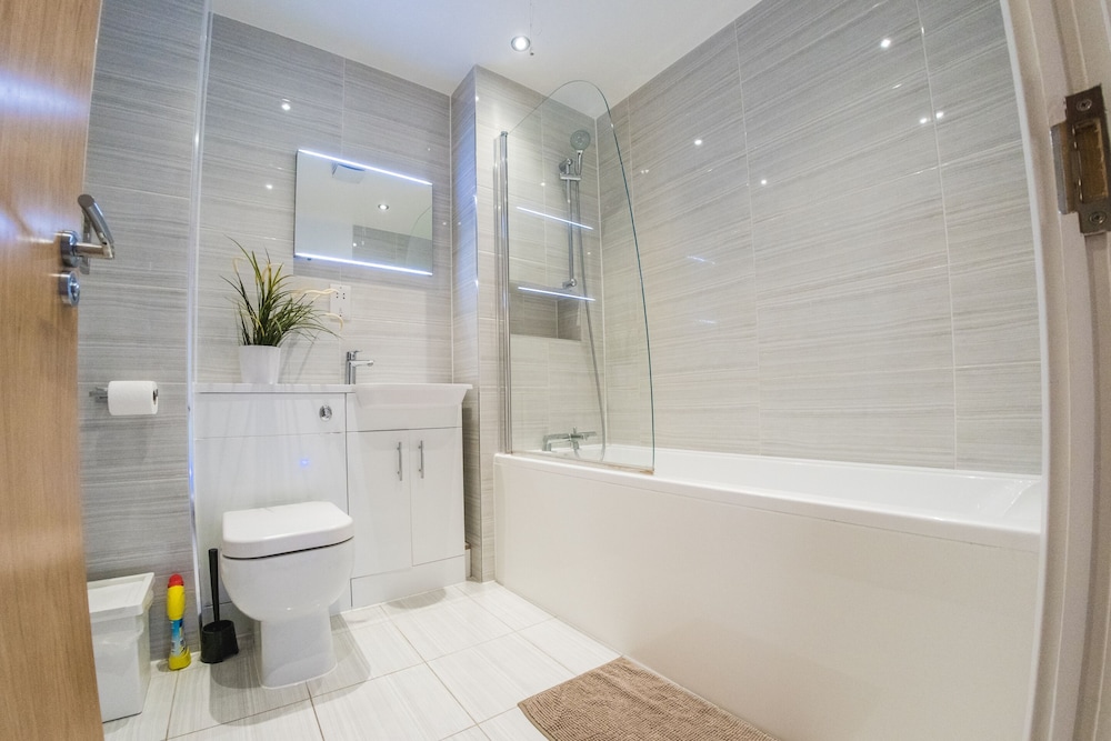 ilford tower apartments