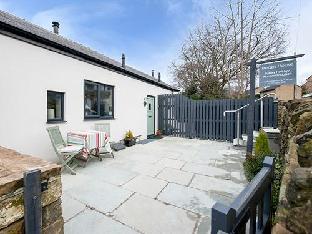 Heaps House,Huddersfield>>Denby Dale,4 star