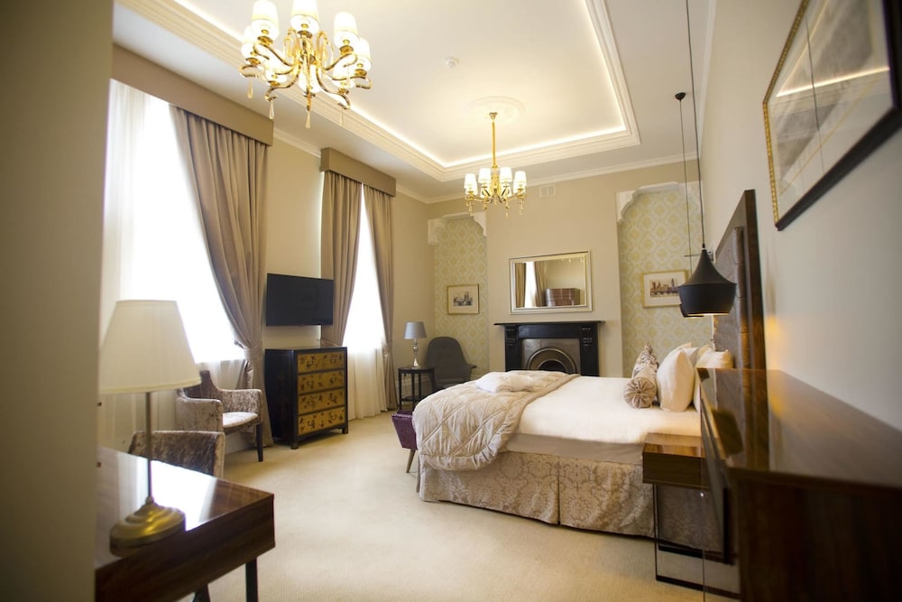 the lansbury heritage a sunday hotel canary wharf