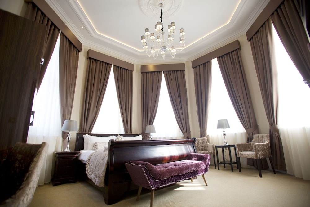 the lansbury heritage a sunday hotel canary wharf