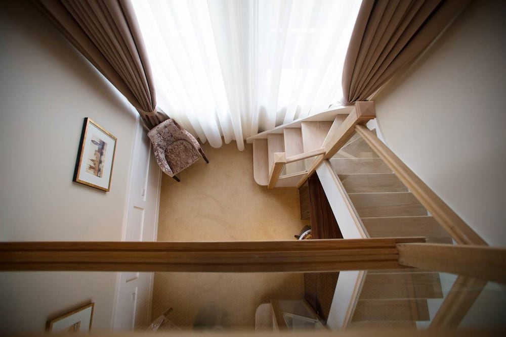 the lansbury heritage a sunday hotel canary wharf