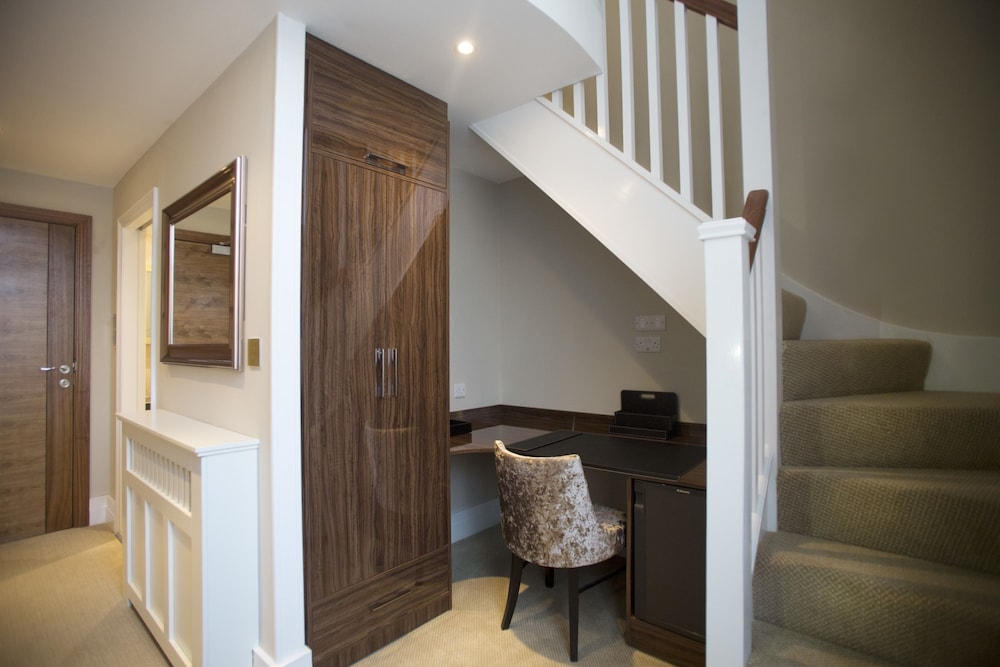 the lansbury heritage a sunday hotel canary wharf