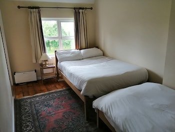 Lisieux House On Lough Neagh,Belfast>>Aghalee,3 star