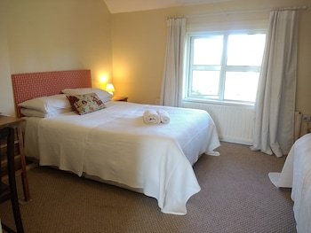 Lisieux House On Lough Neagh,Belfast>>Aghalee,3 star