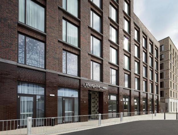 hampton by hilton london docklands
