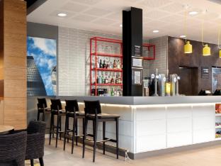 hampton by hilton london docklands
