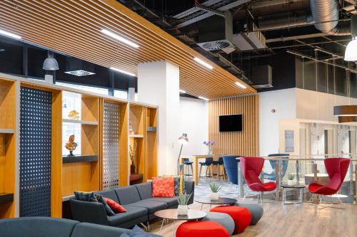 holiday inn express birmingham city centre by ihg