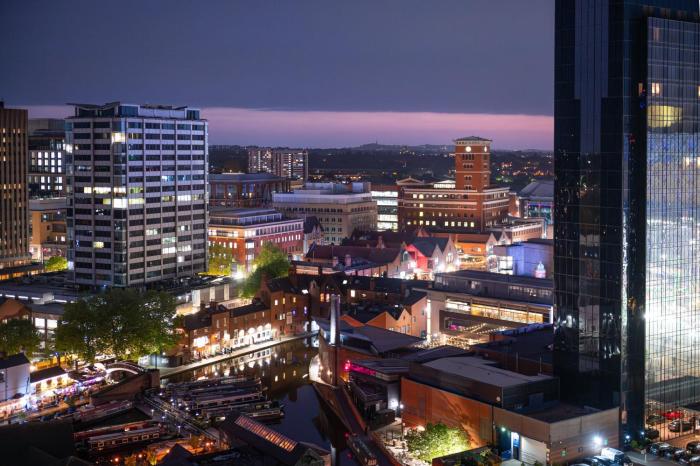holiday inn express birmingham city centre by ihg