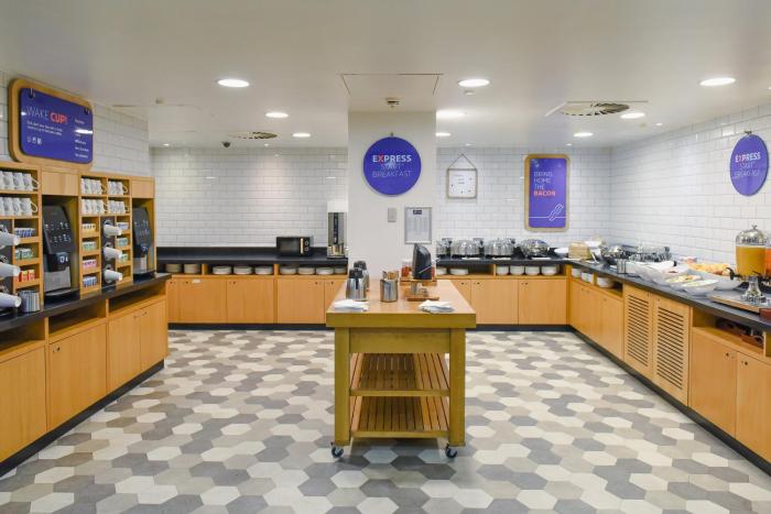 holiday inn express birmingham city centre by ihg