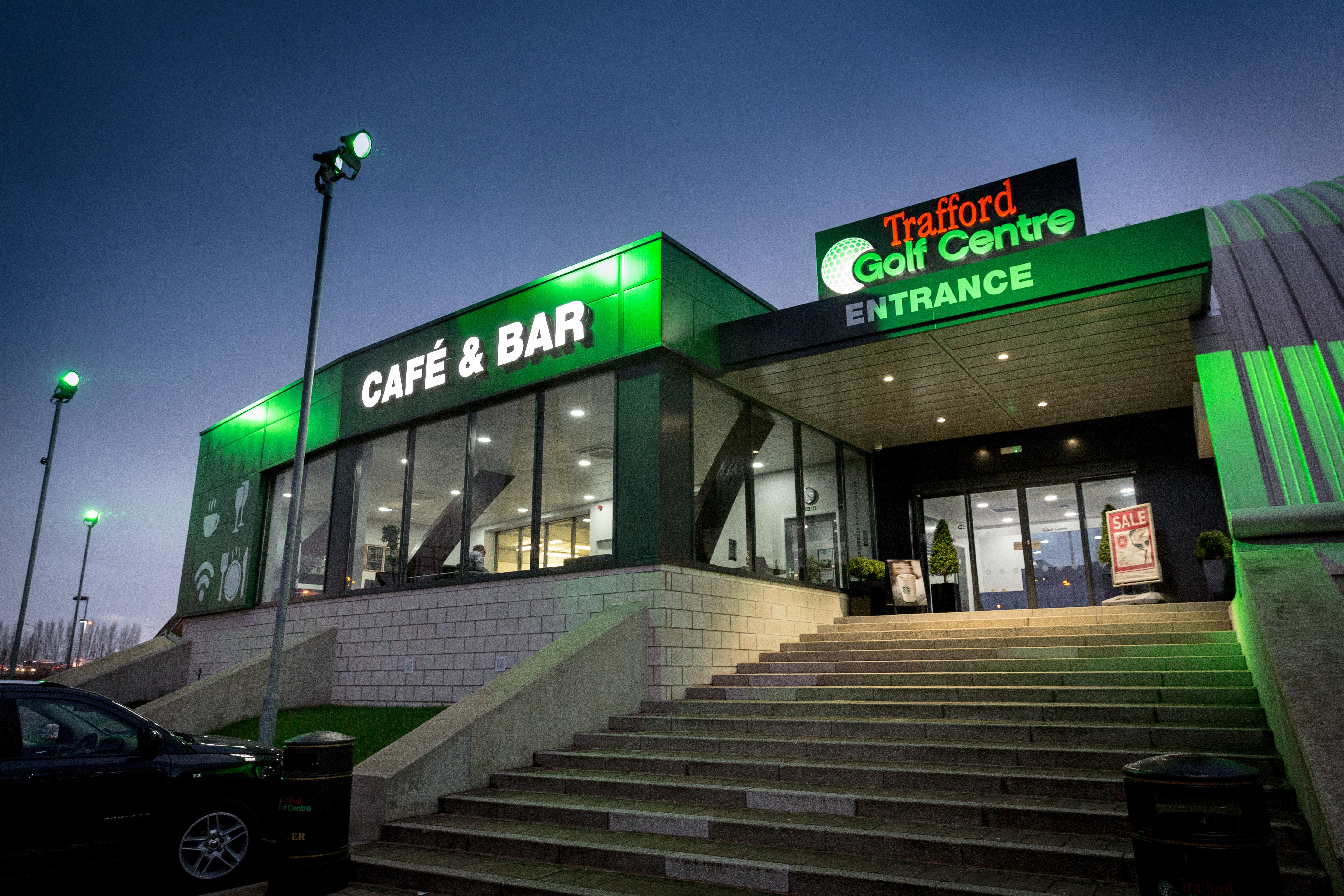 holiday inn express manchester trafford city by ihg