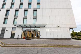 holiday inn express manchester trafford city by ihg