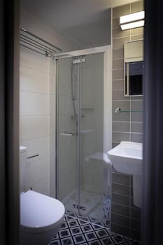 The Eaton Townhouse,3 Gillingham St,4 star