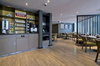 premier inn london southwark high st