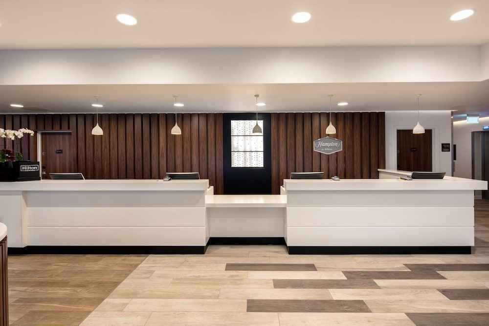 hampton by hilton london stansted airport