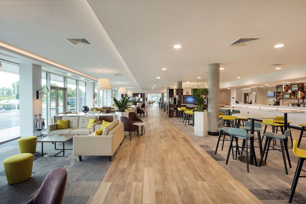 hampton by hilton london stansted airport