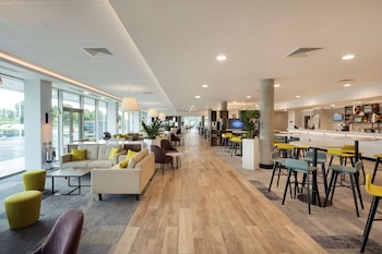 hampton by hilton london stansted airport