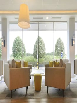hampton by hilton london stansted airport