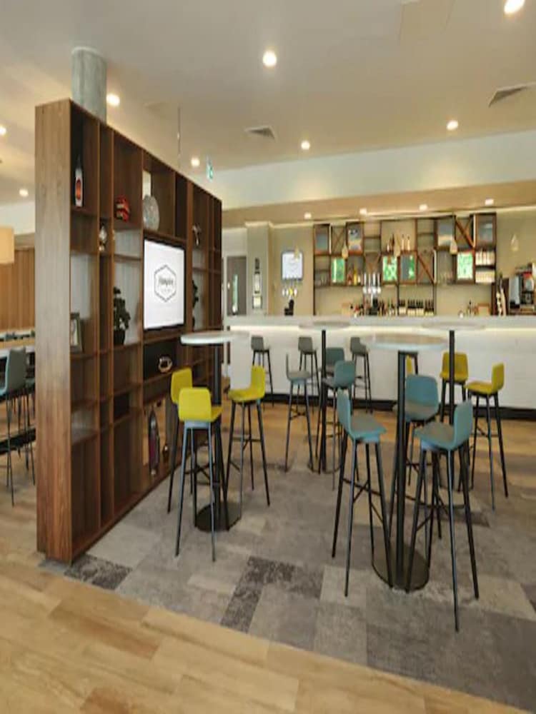 hampton by hilton london stansted airport
