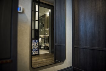 clayton hotel city of london
