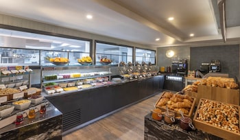 clayton hotel city of london