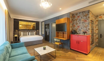 clayton hotel city of london
