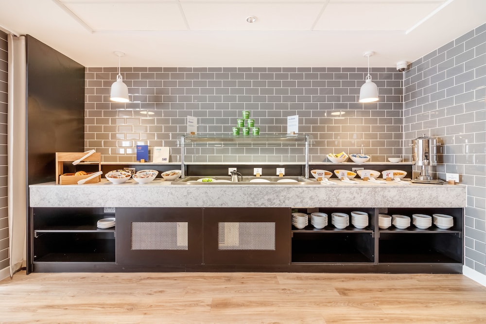 holiday inn express wigan by ihg