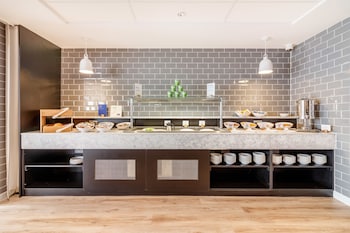 holiday inn express wigan by ihg