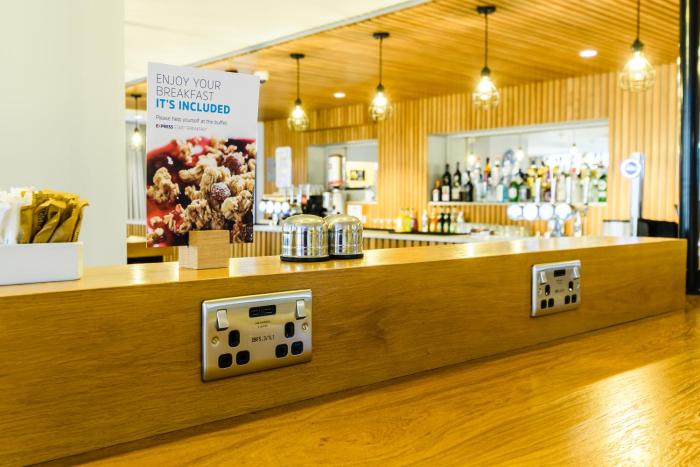 holiday inn express wigan by ihg