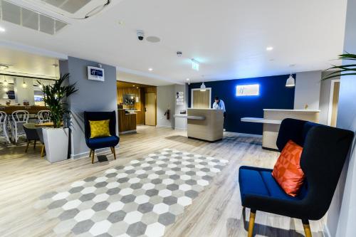 holiday inn express wigan by ihg