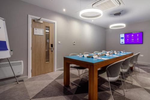 holiday inn express wigan by ihg