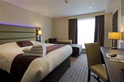 premier inn heathrow airport terminal 4